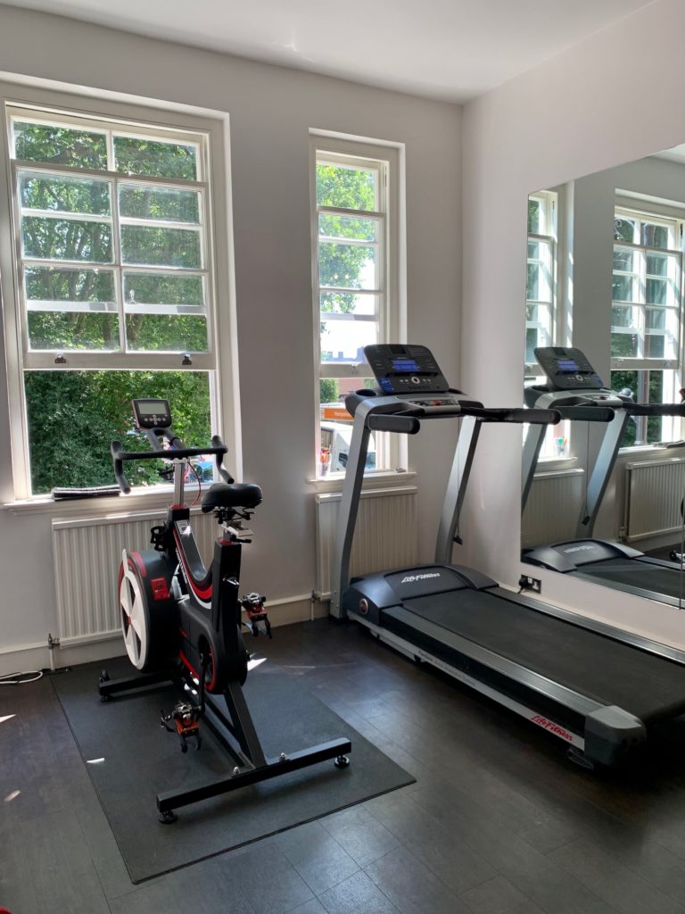 Clinic room with treadmill